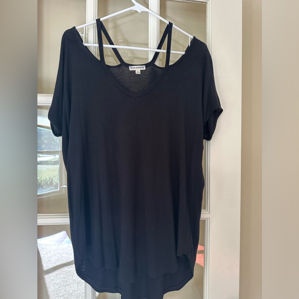 black cold shoulder tee